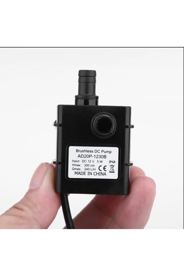 12 Volt Mini Süs Havuzu Dalgıç Su Pompası Saat/240 Litre (boy 5,5 Cm . En 3,5 Cm . Yükseklik 4,2 Cm)